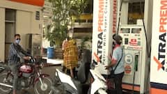 Petrol-Diesel Price, 19 December: వాహనదారులకు షాక్! ఈ నగరంలో పెరిగిన ఇంధన ధరలు.. ఇక్కడ తగ్గుదల