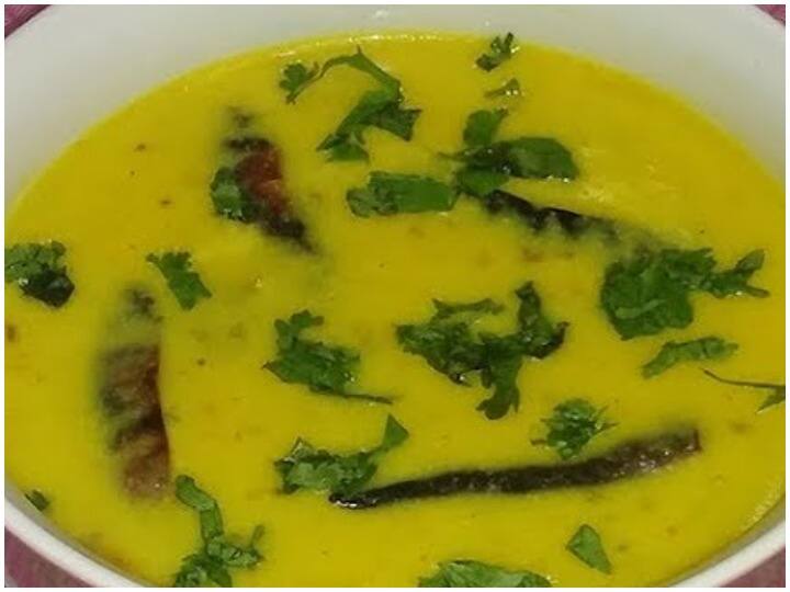 Kitchen Hacks Bathua Kadhi Recipe In Winter How To Make Kadi Pakoda Kitchen Hacks: सर्दियों में खाएं गर्मागरम मथुआ की कढ़ी, बनाना है बहुत आसान, देखें रेसिपी