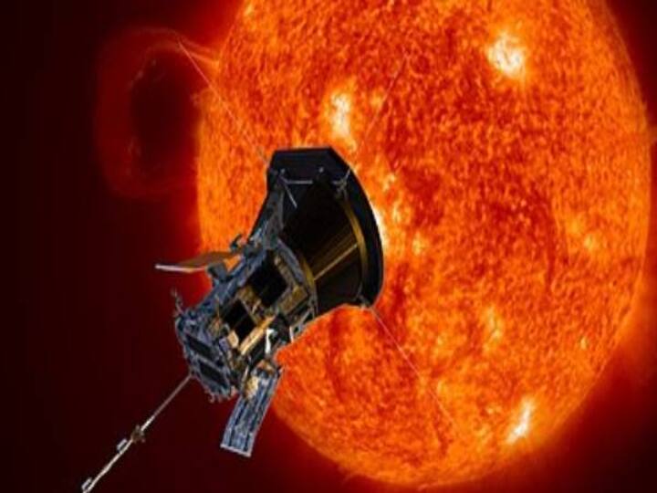 Nasa post about its probe touch the sun for the first time in history ऐतिहासिक... NASAच्या अंतराळयानाकडून पहिल्यांदाच सूर्याला गवसणी! 'कोरोना'पर्यंत यशस्वी मजल