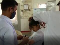 Chhattisgarh News: पढ़ते वक्त हेलीकॉप्टर देखने लगी 5वीं की छात्रा, हेडमास्टर ने लोहे की बैसाखी से इतना पीटा कि हाथ हो गया फ्रेक्चर