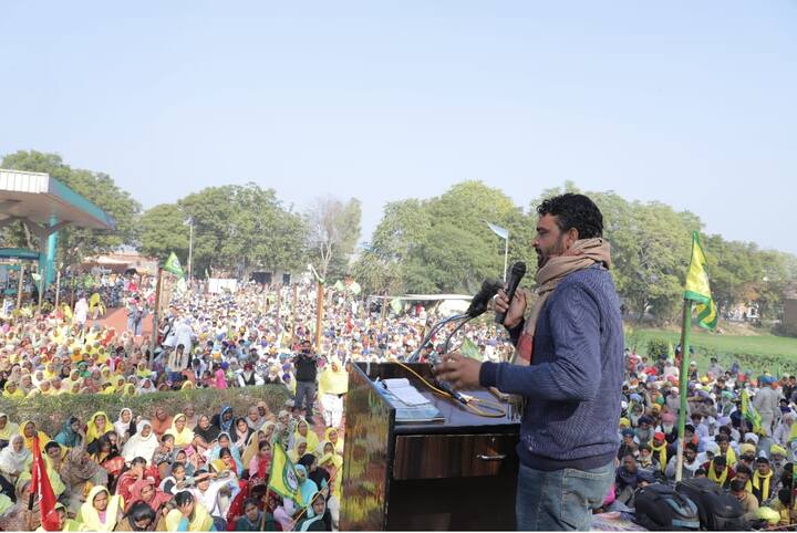 ਪਿੰਡ ਲਹਿਲ ਖੁਰਦ ਕੈਂਚੀਆਂ ਨੇੜੇ ਰਿਲਾਇੰਸ ਦੇ ਪੈਟਰੋਲ ਪੰਪ ਉੱਤੇ ਭਾਰਤੀ ਕਿਸਾਨ ਯੂਨੀਅਨ (ਏਕਤਾ ਉਗਰਾਹਾਂ) ਬਲਾਕ ਲਹਿਰਾਗਾਗਾ 339ਵੇਂ ਦਿਨ ਇਹ ਮੋਰਚਾ ਮਹਿਲਾ ਵਿੰਗ ਦੀ ਪ੍ਰਧਾਨ ਕਰਮਜੀਤ ਕੌਰ ਭੁਟਾਲ ਕਲਾ ਦੀ ਅਗਵਾਈ ਹੇਠ ‘ਜਸ਼ਨ-ਏ-ਫਤਹਿ’ ਮਨਾਉਂਦਿਆਂ ਜਥੇਬੰਦੀ ਦੇ ਅਗਲੇ ਐਲਾਨਾਂ ਨਾਲ ਸੰਪਨ ਹੋਇਆ।