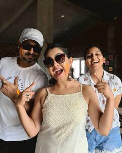 Bhabi Ji Ghar Par Hain: 'अंगूरी भाभी' से लेकर 'विभूति नारायण' तक, मिलिए शो की स्टारकास्ट के रियल फैमिली मेंबर्स से