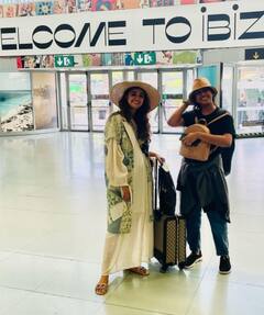 ஸ்பெயினில் கீர்த்தி சுரேஷ் - லேட்டஸ்ட் புகைப்படங்கள்