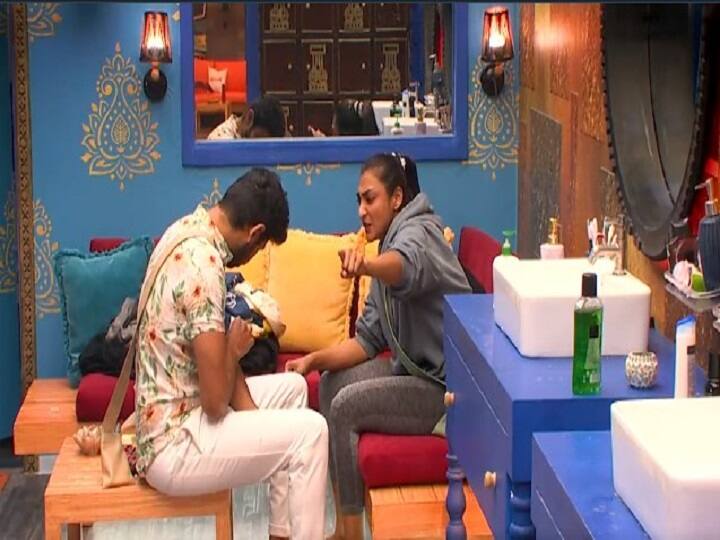 BiggBoss 5 Tamil Promo: Day 73 priyanka mocks akshara in dice task Watch Video | BiggBoss5 Tamil Promo:  உருட்டு டாஸ்க்கில் சண்டையை உருட்டும் ப்ரியங்கா ; கடுப்பாகும் அக்‌ஷரா..