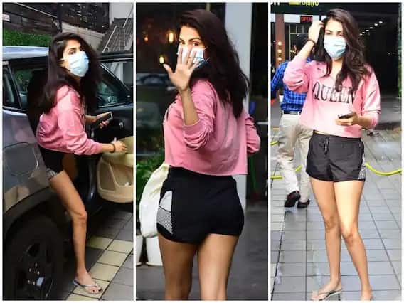 Rhea Chakraborty Photos: બૉલીવુડ એક્ટ્રેસ રિયા ચક્રવર્તી (Rhea Chakraborty) ને તાજેતરમાં જ મુંબઇમાં સ્પૉટ કરવામાં આવી. આ દરમિયાન રિયાની કેટલીક ખાસ તસવીરો અમે તમારા માટે લઇને આવ્યા છીએ, જેને  તમે આગળની સ્લાઇડ્સમાં જોઇ શકો છો.