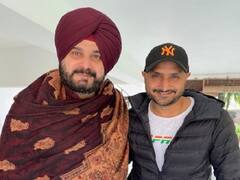 Punjab News: हरभजन सिंह के कांग्रेस ज्वाइन करने की चर्चा तेज, नवजोत सिंह सिद्धू ने शेयर की बेहद ही खास तस्वीर