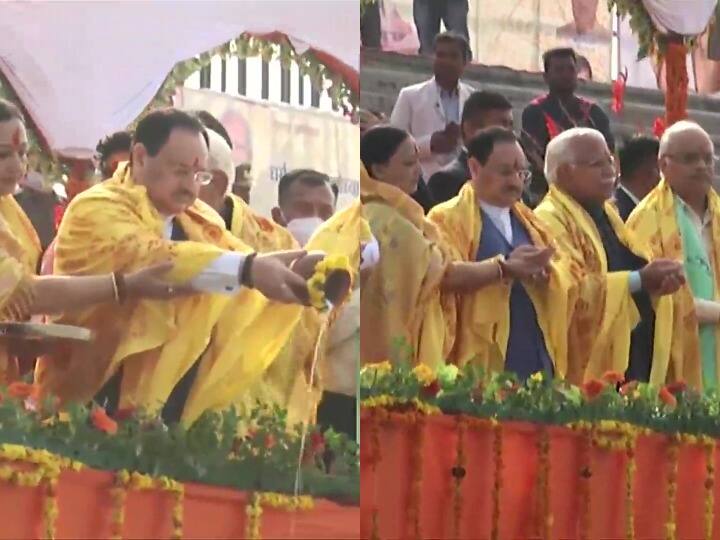 BJP CM Ayodhya Visit: बीजेपी के राष्ट्रीय अध्यक्ष जेपी नड्डा आज अयोध्या पहुंचे हैं. जहां उन्होंने भाजपा शासित राज्यों के मुख्यमंत्रियों और उपमुख्यमंत्रियों के साथ सरयू घाट पर पूजा-अर्चना की. देखिएतस्वीरें...