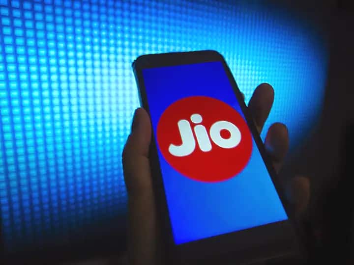 Reliance Jio Launch 91 rupees recharge plan this plan have 28 days validity, 50 SMS and daily 100 MB data Jio New Recharge Plan: Jio ने लॉन्च किया 91 रुपये का रिचार्ज प्लान, अनलिमिटेड कॉलिंग के साथ मिलेगा डेटा का भी मजा