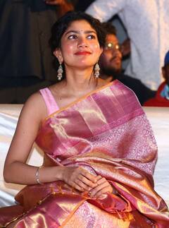 Sai Pallavi pics: அச்சச்சோ புன்னகை...ஆள்தின்னும் புன்னகை...‘ஷ்யாம் சிங்கா ராய்’ நிகழ்ச்சியில் சாய் பல்லவி..!