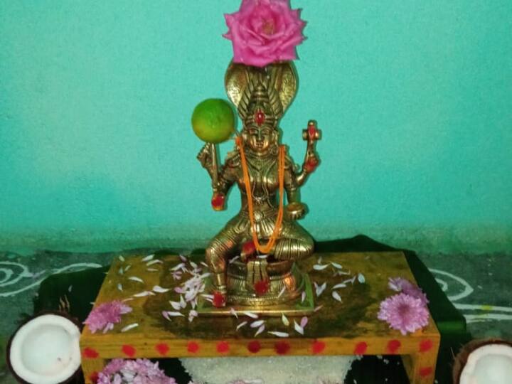 Panchaloha idol Found in home at midnight in Bandakadapalli chittoor district Panchaloha Idol: అర్ధరాత్రి ధాన్యం మూటల నుంచి వింత చప్పుడు.. వెళ్లి చూస్తే ఊహించని ట్విస్ట్