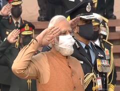 1971 ਦੀ ਭਾਰਤ-ਪਾਕਿ ਜੰਗ ਨੂੰ 50 ਸਾਲ ਪੂਰੇ, ਮੈਮੋਰੀਅਲ ਜਾ PM ਨੇ ਭੇਟ ਕੀਤੀ ਸ਼ਰਧਾਂਜਲੀ