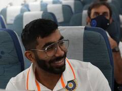 దక్షిణాఫ్రికా బయల్దేరిన టీమ్‌ఇండియా.. బుమ్రా నవ్వుల్‌!