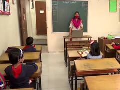 ​Covid-19: अभी कुछ दिन और नहीं खुलेंगे दिल्ली के स्कूल