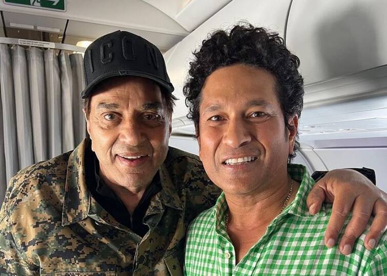 Sachin Tendulkar meets Dharmendra in flight and shares social media post સચિન ધર્મેન્દ્રને મળ્યો ફ્લાઈટમાં, ધર્મેન્દ્રે સચિનને ગણાવ્યો 'પ્યારા બેટા'. સચિને શું કહીને વિરેન્દ્ર સેહવાગની લીધી ફિરકી ?