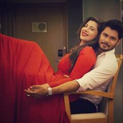 Monalisa से Sambhavna Seth तक, भोजपुरी फिल्मों की इन एक्ट्रेसेस ने अपने कोएक्टर संग रचाई शादी