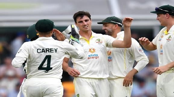 Ashes Test : Cummins out of Adelaide Test after COVID scare, Smith to lead Ashes Test : কোভিড-আতঙ্ক, অ্যাডিলেড টেস্টে নেই কামিন্স ; নেতৃত্বে স্মিথ