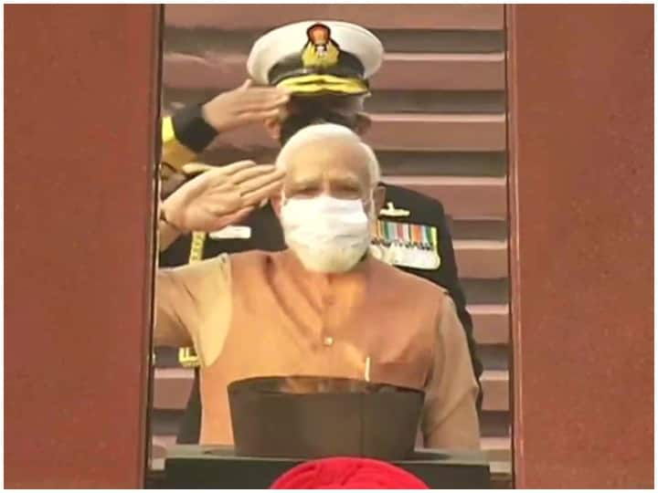 Vijay Diwas 2021 PM Modi arrives at the National War Memorial will pay tribute to the martyrs Vijay Diwas 2021: पाकिस्तान पर जीत के 50 साल पूरे, नेशनल वॉर मेमोरियल पहुंचे पीएम मोदी, 1971 युद्ध के शहीदों को दी श्रद्धांजलि