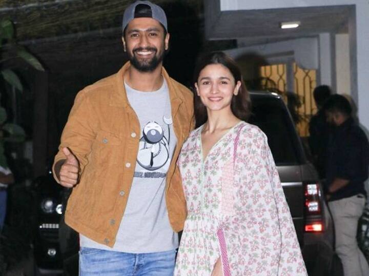 कैट और विक्की की शादी में एक्ट्रेस आलिया भट्ट को भी बुलाया गया है. आलिया भट्ट ने विक्की कौशल के साथ फिल्म राजी में काम किया है.