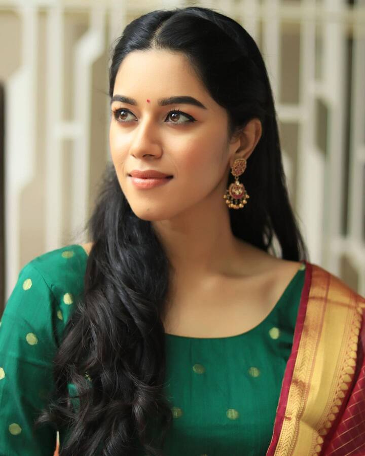 புலராத காலை நீ