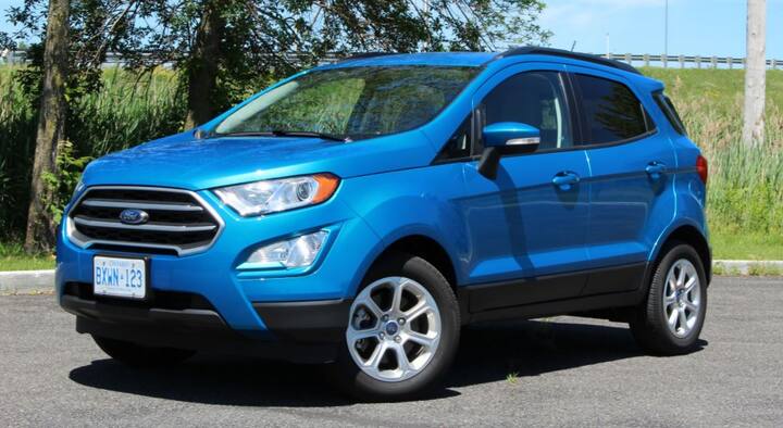 Ford EcoSport: ફોર્ડ ઇકોસ્પોર્ટ પણ ભારતમાં વેચાતી મસ્કૂલર લુકની SUV તરીકે ઓળખાય છે. ઇકોસ્પોર્ટ બે એન્જિન ઓપ્શન સાથે આવે છે. 1.5 લીટર નૈચરલી-એસ્પિરરેટેડ પેટ્રોલ એન્જિન અને બીજું 1.5-લીટર ટર્બો-ડીઝલ એન્જિન. પેટ્રોલ એન્જીન 121બીએચપી પાવર અને 149એનએમનો પીક ટોર્ક જેનરેટ કરી શકે છે. ડીઝલ એન્જિન 99બીએચપી પાવર અને 215એનએમ નો ટોર્ક જનરેટ કરવા સક્ષમ છે. તેની પ્રારંભિક કિંમત 8.19 લાખ રૂપિયા એક્સ-શોરૂમ છે.