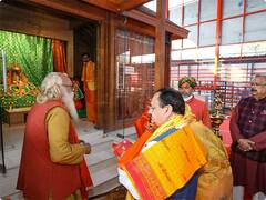 JP Nadda In Ayodhya: जेपी नड्डा ने हनुमानगढ़ी मंदिर में की पूजा अर्चना, बीजेपी शासित राज्यों के CM और उप मुख्यमंत्री मौजूद