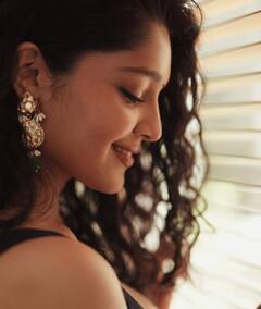 ஏனென்றால் உன் பிறந்தநாள்.. ரித்திகா சிங் க்ளிக்ஸ்