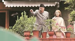 Akhilesh Yadav से Omar Abdullah तक, मुख्यमंत्री बनने वाले इन नेताओं ने की है लव मैरिज