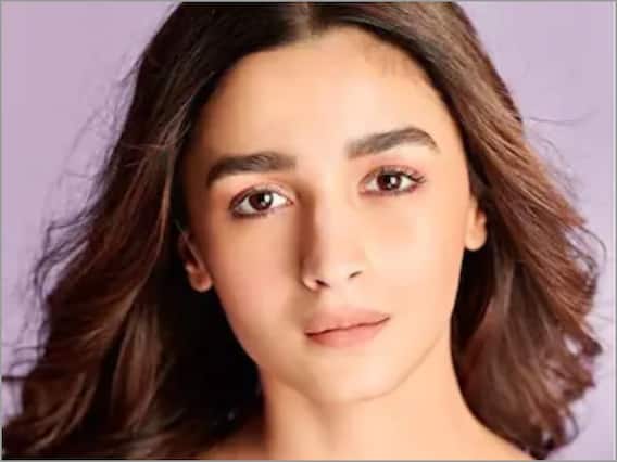 Alia Bhatt ने Covid 19 नियमों का किया उल्लंघन, BMC की कमेटी ने FIR दर्ज करने का दिया आदेश Alia Bhatt ने Covid 19 नियमों का किया उल्लंघन, BMC की कमेटी ने FIR दर्ज करने का दिया आदेश