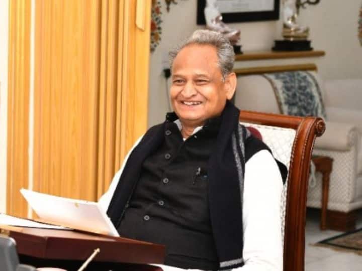 Rajasthan Teachers Transfer Policy Master Plan Proposal by CM Ashok Gehlot ANN Rajasthan News: राजस्थान के शिक्षकों के लिए खुशखबरी, गहलोत सरकार ने उठाया ये कदम