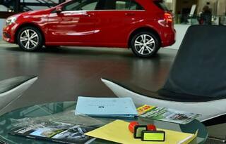 ਇਨ੍ਹਾਂ ਕਾਰਾਂ ਦੀ ਡਿਲਵਰੀ ਲਈ 7 ਲੱਖ ਲੋਕ ਕਤਾਰ 'ਚ, ਸਿਰਫ ਇਸ ਕਾਰਨ ਲੰਬਾ ਇਤਜ਼ਾਰ