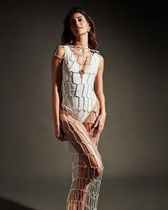 23 साल की Ananya Pandey ने चलाया स्टाइल का जादू, ब्लैक या व्हाइट हसीना की कौन सी शेड आपको आई ज्यादा पसंद?