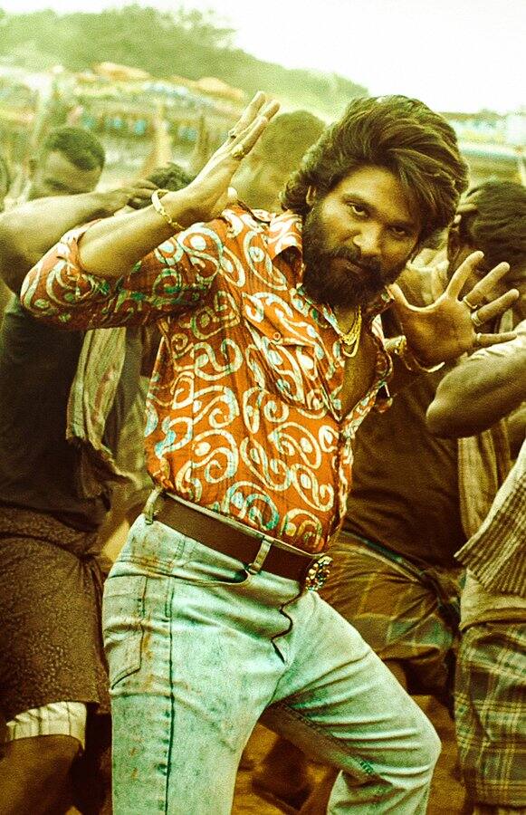 அல்லு அர்ஜூன் சிறப்பான நடிப்பை வெளிப்படுத்தி இருப்பதாக பதிவிட்டு வருகின்றனர்