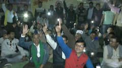 छत्तीसगढ़: वेतन विसंगति को लेकर पिछले 7 दिनों से हड़ताल पर बैठे प्राइमरी स्कूलों के हजारों शिक्षक