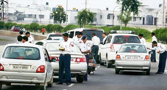 Traffic rules in india car challan know all about fines Traffic rules: દંડથી બચવું હોય તો જાણી લો આ નિયમ, નહિ તો ભરવી પડશે મોટી રકમ
