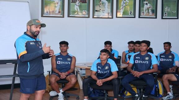 Rohit Sharma addresses India’s U19 team at the NCA; BCCI shares pictures India U19 team : এনসিএ-র প্রশিক্ষণ শিবিরে অনূর্ধ্ব ১৯ দল-কে 