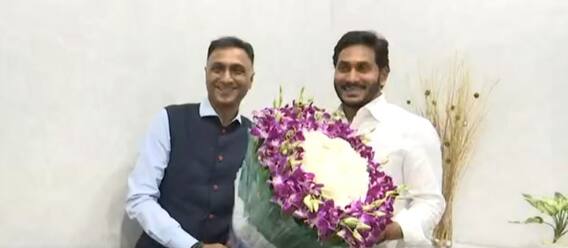 ఏపీ అభివృద్ధి కోసం ప్రభుత్వానికి సహకారమందించేందుకు సిద్ధంగా ఉన్నామన్న ఫ్లిప్ కార్ట్ సీఈవో