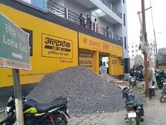 Bihar News: पटना में दिनदहाड़े सात लाख की लूट, जाते-जाते लुटेरों ने गले से उतरवा ली चेन