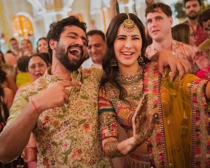 कतरिना आणि विकी कौशलचे लग्न 9 डिसेंबरला सवाई माधोपूर येथील सिक्स सेन्स फोर्टमध्ये पार पडले. (photo:katrinakaif/ig)