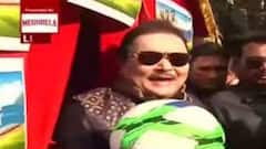 KMC Election 2021: পুরভোটের জন্য গান গাইলেন মদন মিত্র, পুরভবনে এলেন পালকি চড়ে | Bangla News