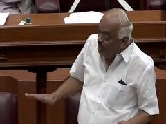 Congess MLA के दुष्कर्म वाले बयान पर Karnataka में हंगामा, Ramesh Kumar पत्रकारों के सवालों से भागे, विधानसभा में मांगी माफी