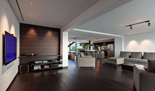 खबरों की मानें तो एक्टर का यह आशियाना पूरे 14 महीनों की मेहनत के बाद बना है.