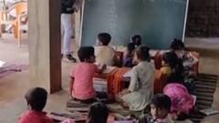 છોટાઉદેપુર: ધોરણ 1થી 5ના વિદ્યાર્થીઓ ઓટલા પર બેસીને કરે છે અભ્યાસ, જુઓ ગુજરાતી ન્યુઝ