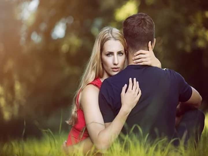 Girls with these names are considered to be of dominating nature, they like to run their own in love relation too. डॉमिनेटिंग नेचर की मानी जाती हैं इन नाम वाली लड़कियां, लव रिलेशन में भी अपनी चलाना करती हैं पसंद