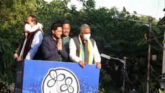 KMC Election 2021: দীর্ঘ পথ অতিক্রম করার পর মূল সভামঞ্চের দিকে মিছিল অভিষেকের | Bangla News