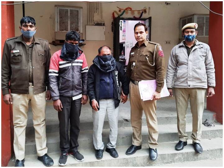 Delhi police interstate Mirchi gang arrested by Delhi police in Chandni Chowk Area ANN Delhi Crime: दिल्ली का 'मिर्ची गैंग' गिरफ्तार, ऐसे देते थे लूट की वारदातों को अंजाम