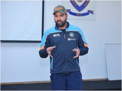 Photos: नेशनल क्रिकेट अकेडमी पहुंचे रोहित शर्मा, अंडर-19 टीम को दिया गुरु मंत्र