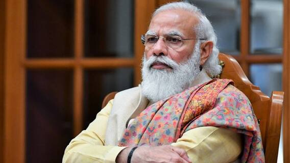 क्या यूपी में योगी की लोकप्रियता घट रही इसीलिए बार-बार PM Modi कर रहे दौरा?