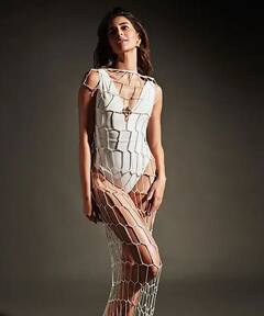 Ananya Pandey એ બ્લેક અને વ્હાઈટ ડ્રેસમાં શેર કરી તસવીરો, ફેન્સ પણ જોઈને ચોંકી ગયા