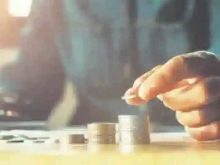 Investment Tips If you want to double your money then this government scheme is great Investment Tips: अगर अपना पैसा करना चाहते हैं डबल तो यह सरकारी योजना है शानदार, जानें डिटेल