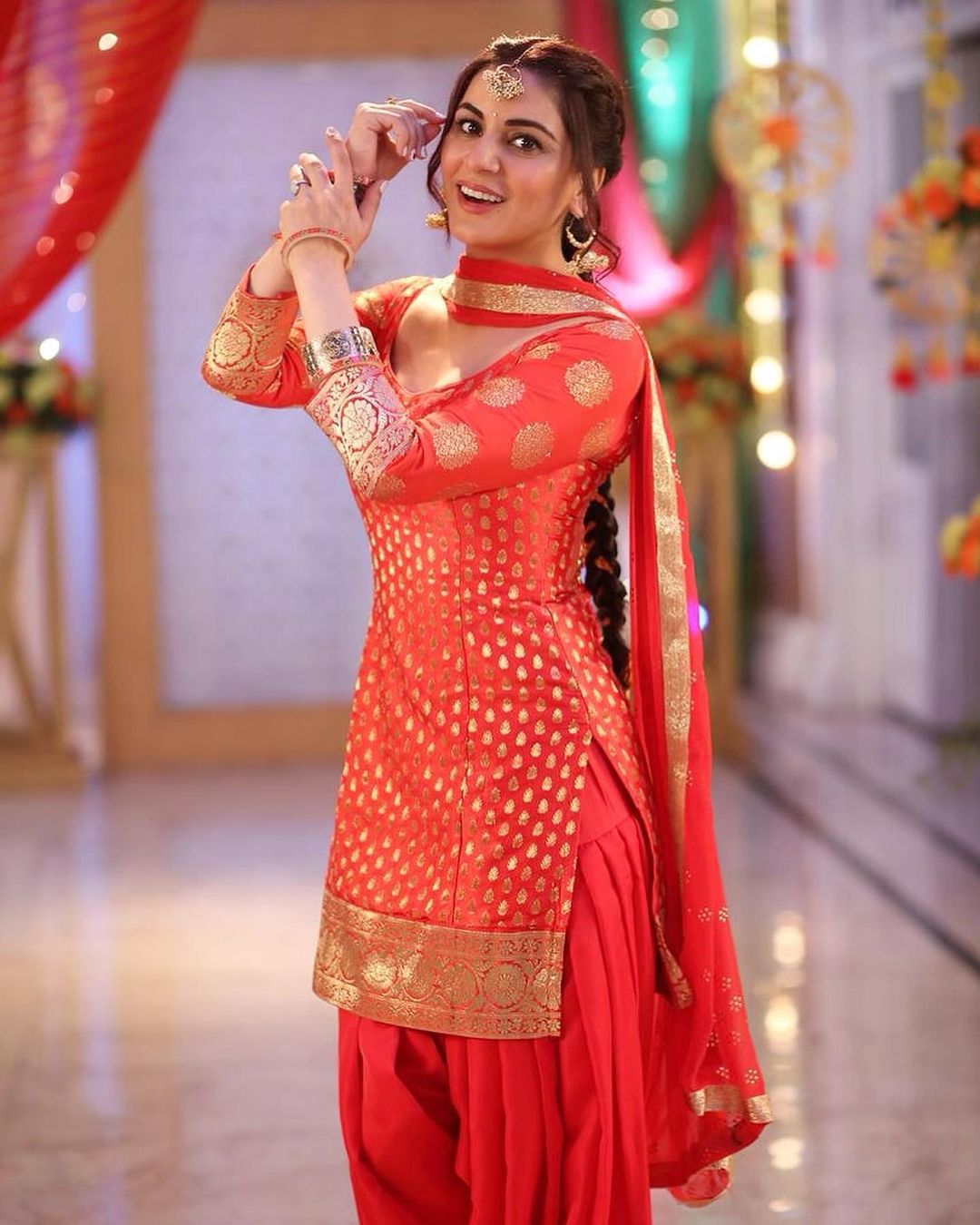 Shraddha Arya Latest Photos In Suit Salwar Kundali Bhagya Actress ...